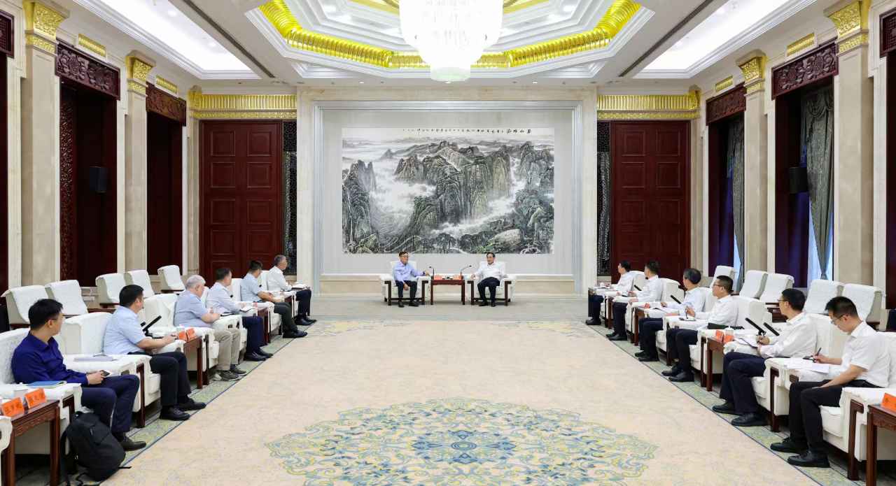 贵州省委书记徐麟会见软通动力董事长刘天文一行